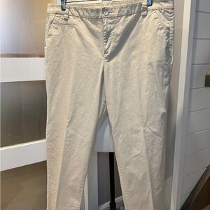 GAP Khakis in Soft Cream